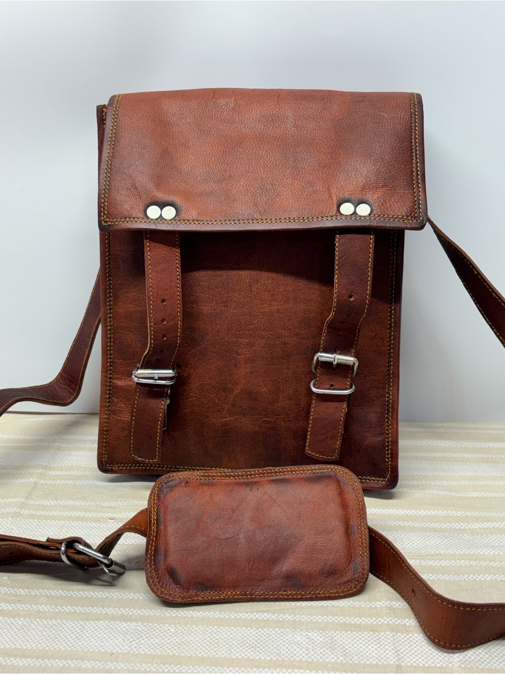 Komal's Passion Handmade Brown Leather Messenger With Dust Bag NWOT 11.5”x9”